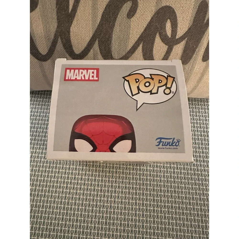 Funko Pop! Marvel Spider-Man Brand New Day #1590 Hot Topic Exclusive